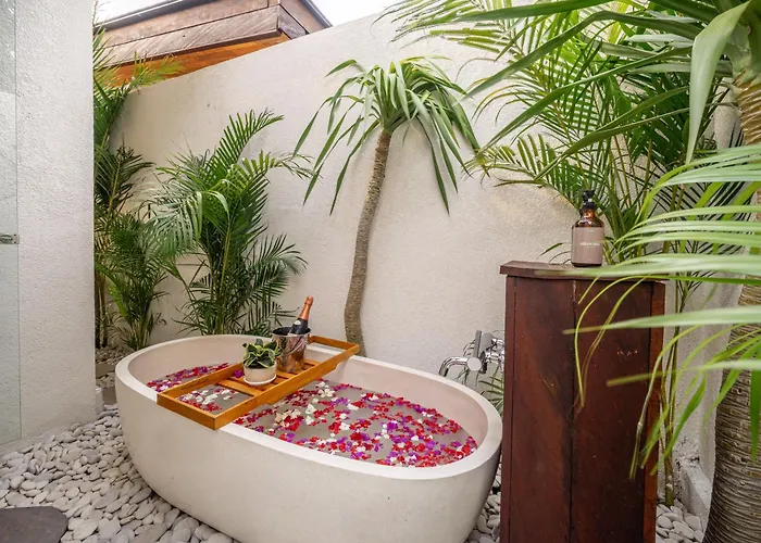Ettolu, Luxury With Private Pool In